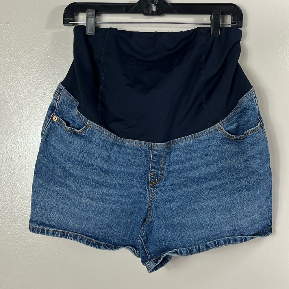 Isabel Maternity Crossover Panel Midi Maternity Blue Jean Shorts Women’s Size 12